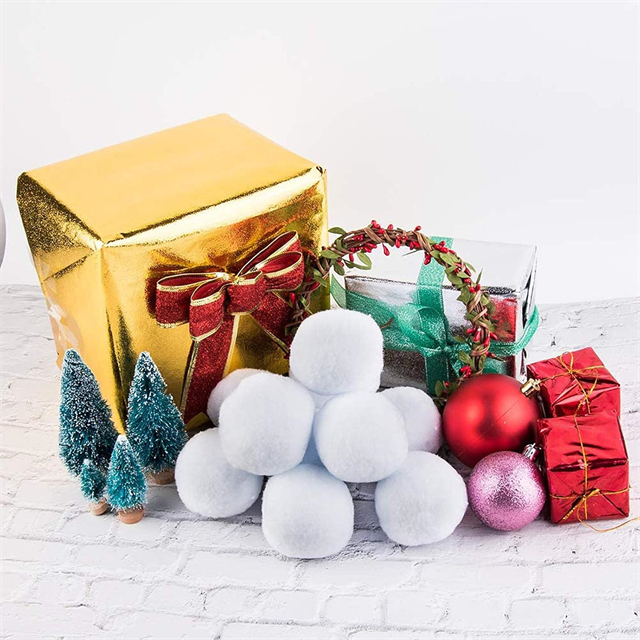 Boules de neige artificielles amusantes d'hiver - 5 cm