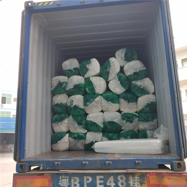 Feutre isolant en polyester 008