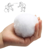 Les boules de neige en coton artificiel sont parfaites pour les jeux intérieurs et les décorations de vacances