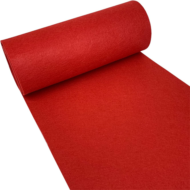 Le tissu en feutre en polyester de 3 mm d'épaisseur dans la cour est durable