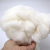 Fibre de coton 100 % naturelle pour le rembourrage des oreillers. 