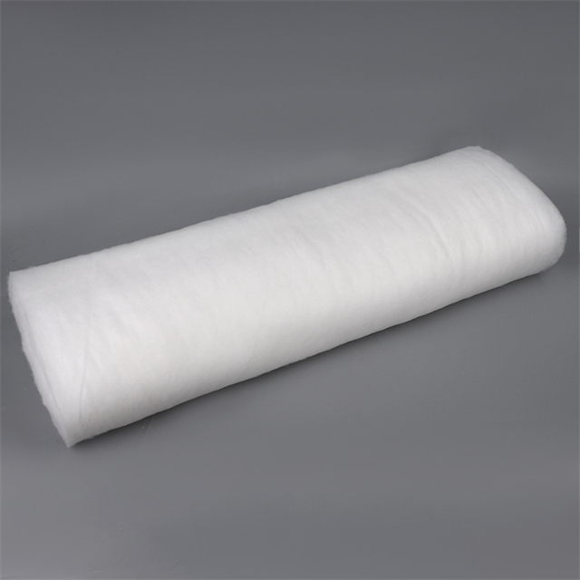 Comparaison entre le coton polyester et le feutre aiguillet&eacute;